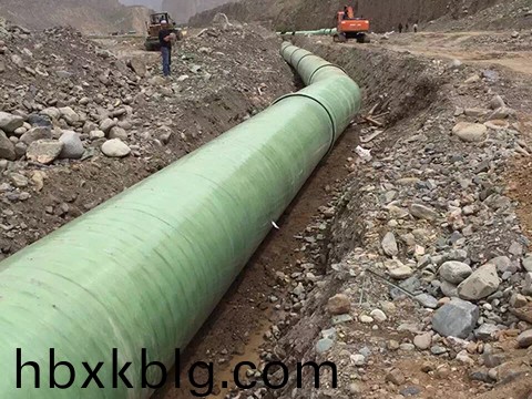 河南玻瓈鋼筦道施(shi)工現(xiàn)場